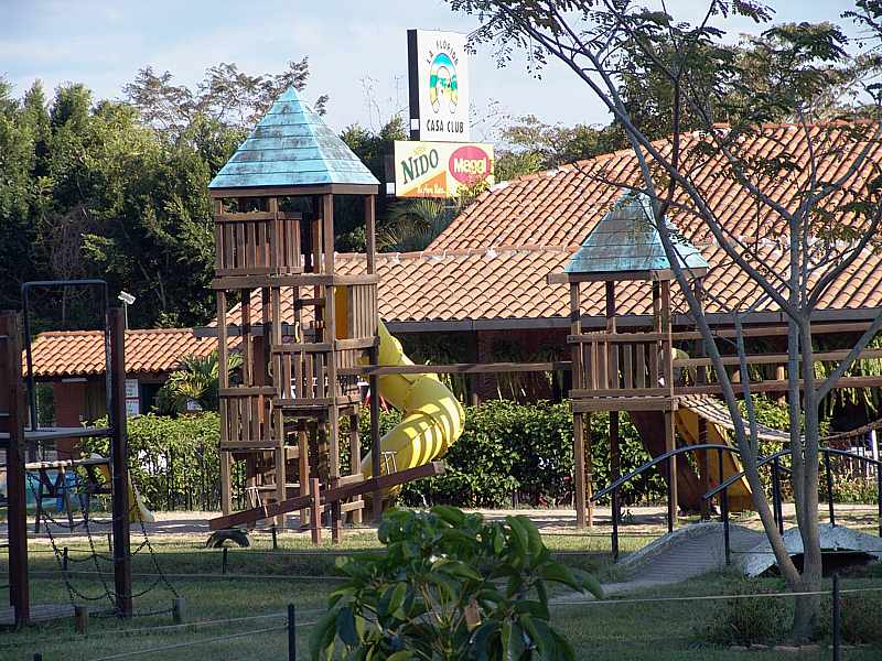 Play area & roof